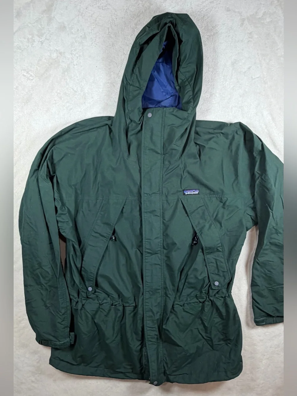 Patagonia Medium Forest Green Hooded Outdoor Jacket